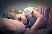 Mon enfant étire l’heure du dodo