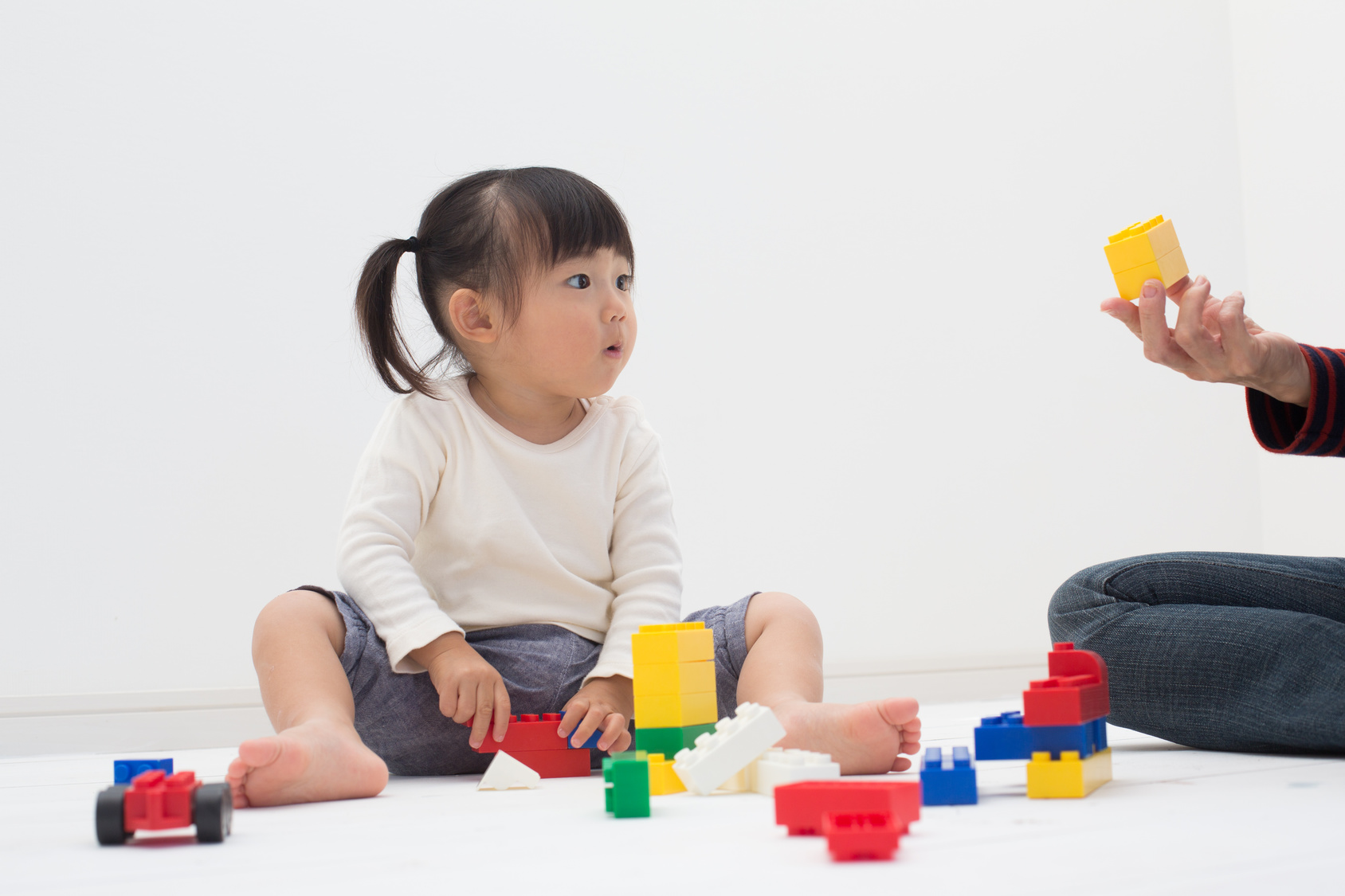 stimuler langage bébé