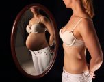Pourquoi aucun bébé ne s’accroche dans mon bedon?