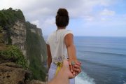 Partir en voyage pour finir ses phrases?!