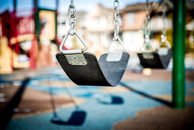 Laisser mon enfant aller au parc seul