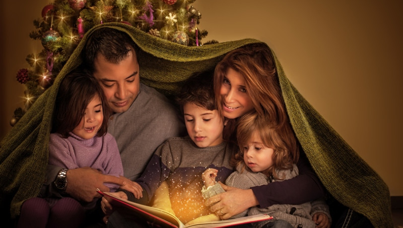 Créer un moment féérique en animant  un conte de Noël avec notre enfant!