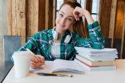 L’école à la maison: 10 trucs pour réviser les apprentissages et maintenir les acquis